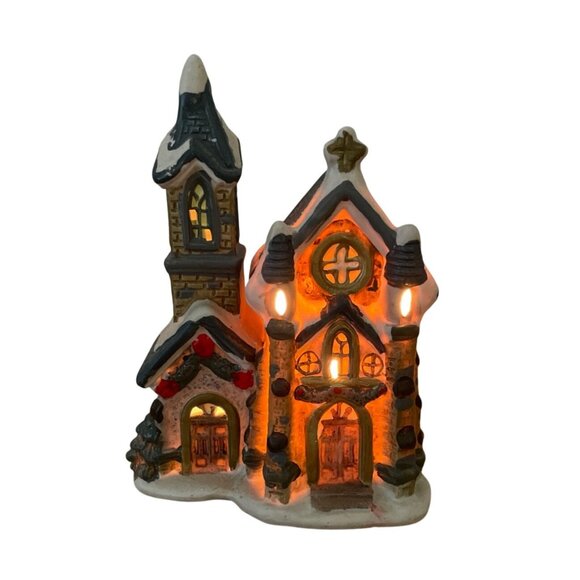 Vtg Cobblestone Corners Christmas Village Church 2001 Lighted 5.5 Inch Ceramic - Picture 1 of 7